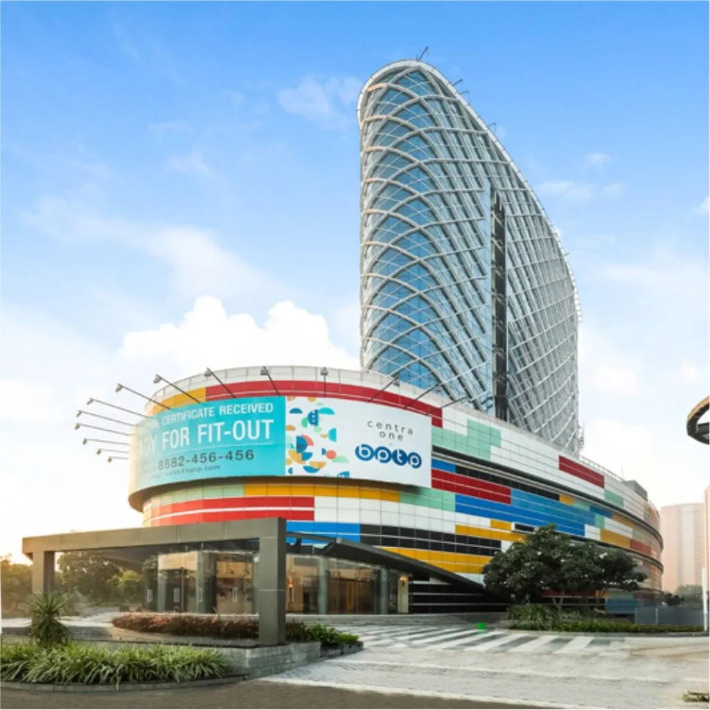 BPTP Centra One, photo 2